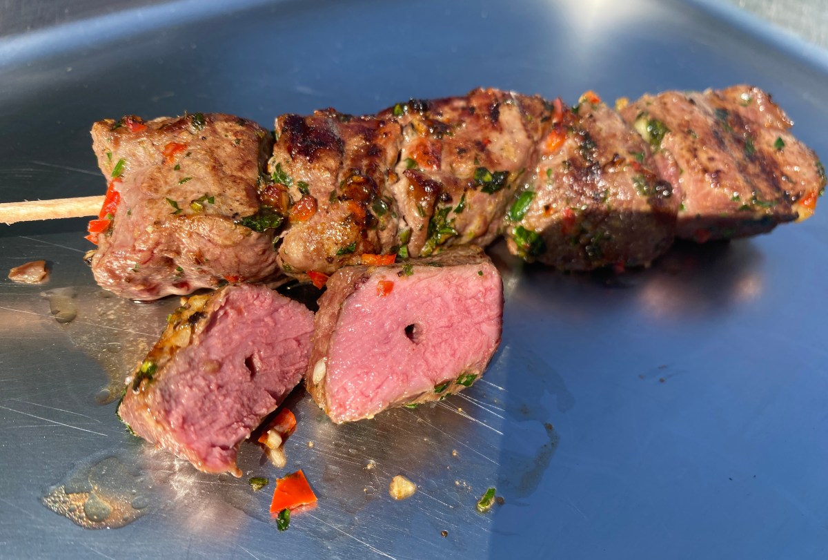 Steaks und Grillspieße vom Rehwild, Jäger-HOTDOGs & Wilde&nbsp;Pfefferbeißer